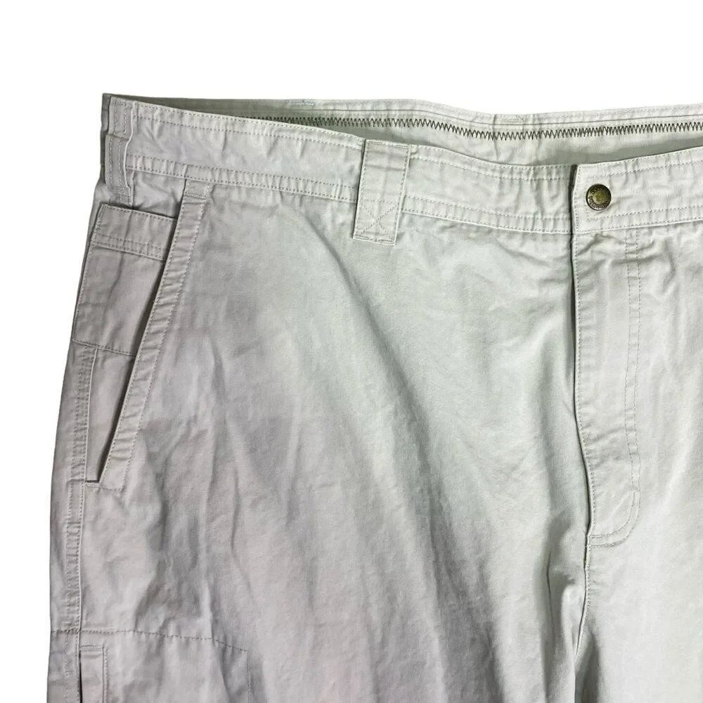 Columbia Khaki Pants Mens  Size 42